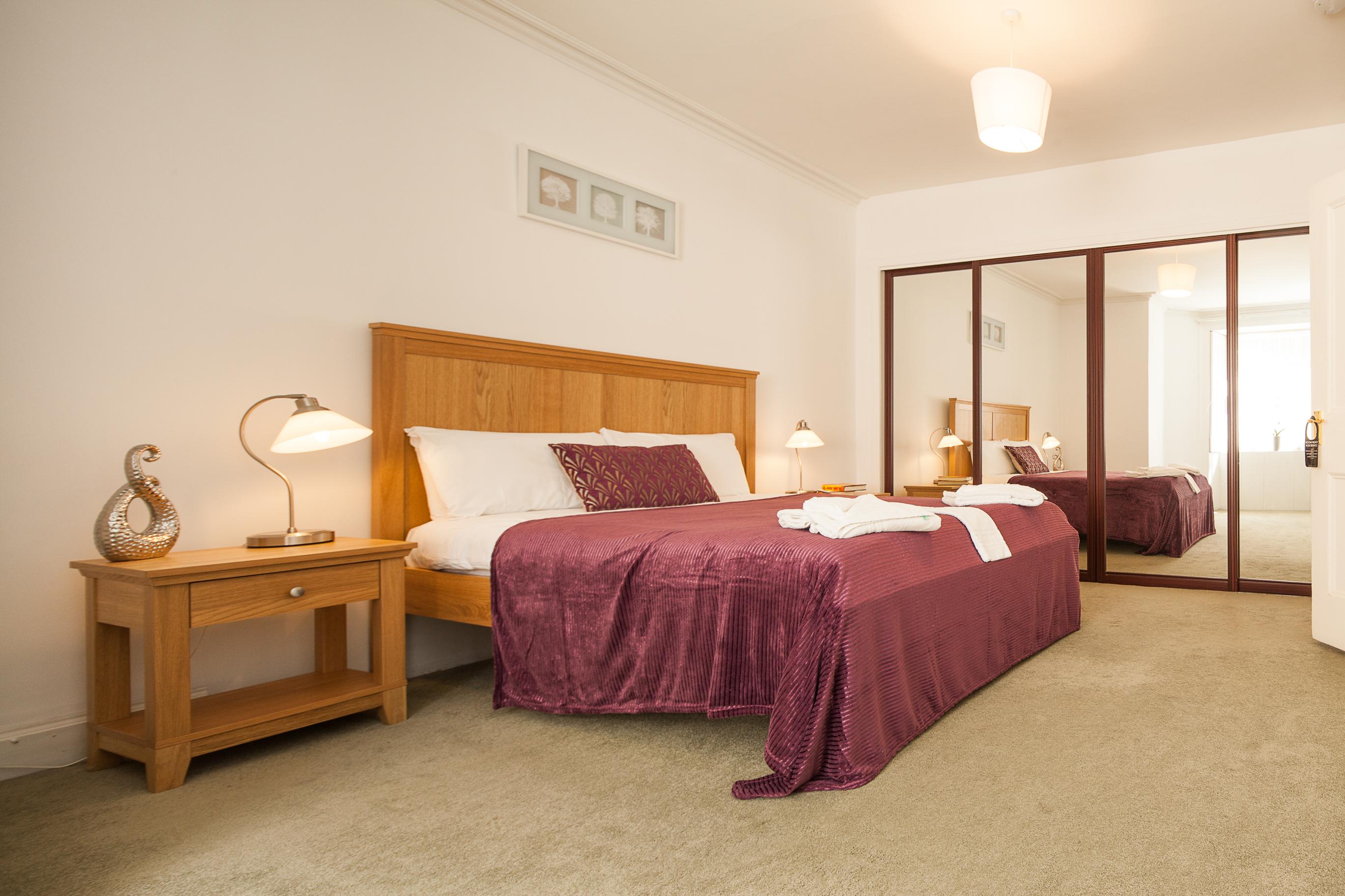 Piries Hotel Единбург Екстер'єр фото